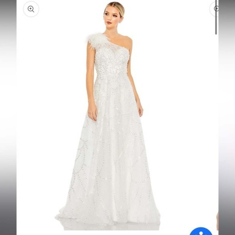 NWT - Mac Duggal Feather and Bead Gown - Size 8